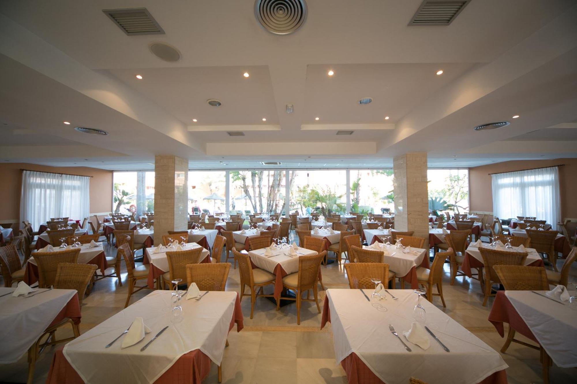 Arena Center Aparthotel Roquetas de Mar Luaran gambar